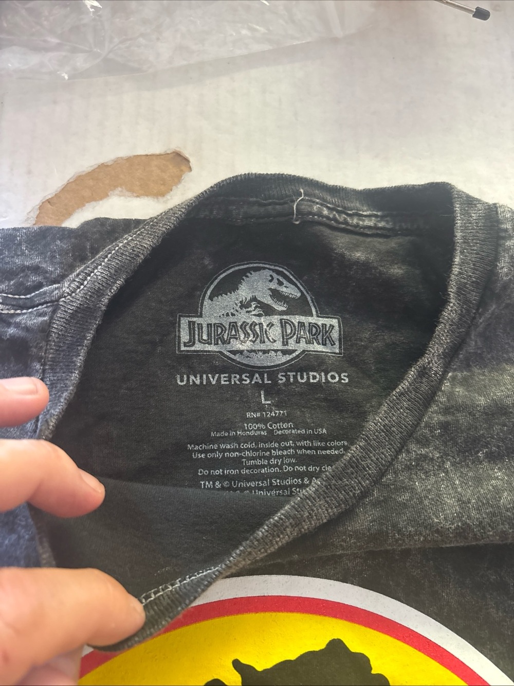UNIVERSAL STUDIOS NWT Jurassic Park Graphic Tee - Black Tie Dye Stone - Picture 3 of 6